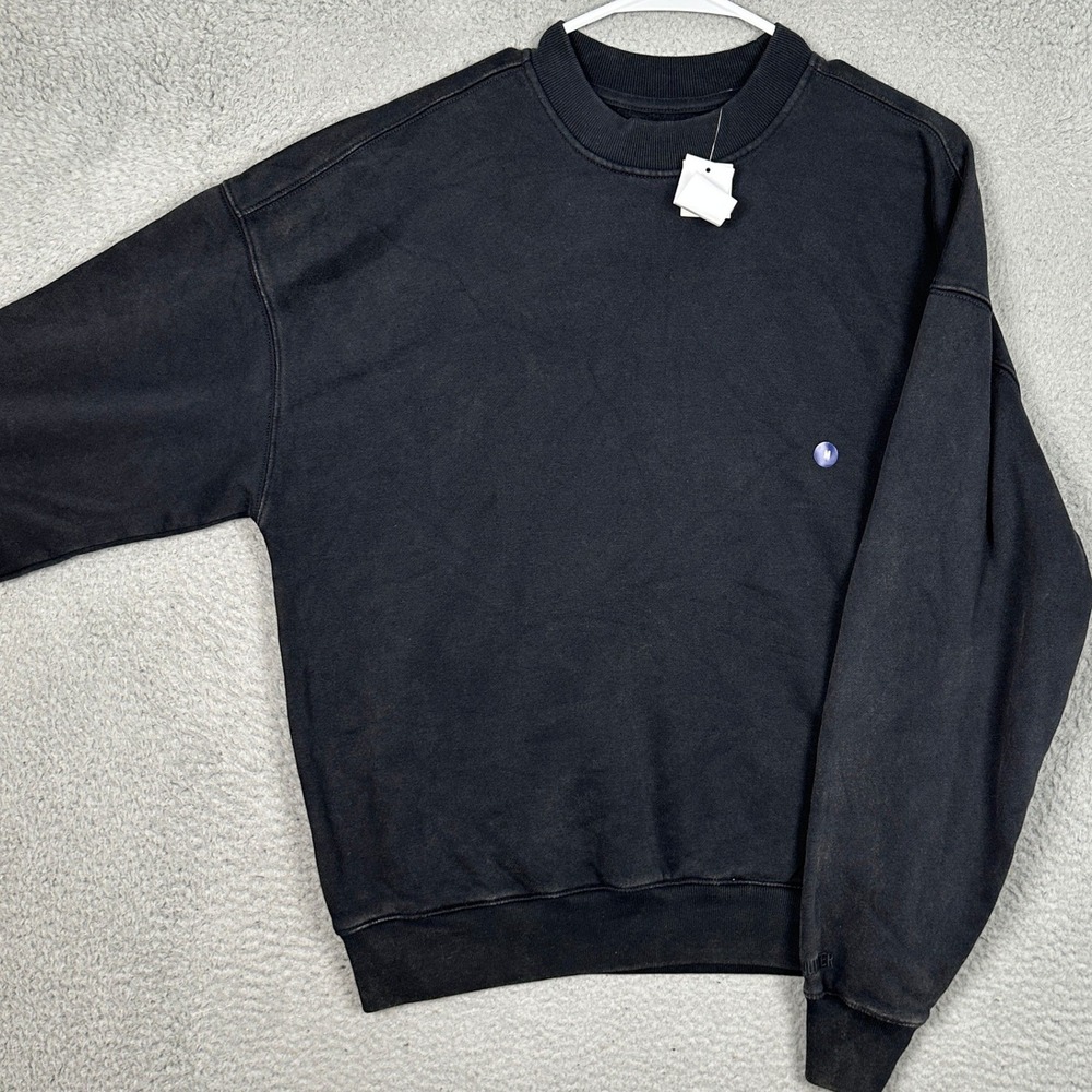 NEW Hollister Sweatshirt Mens Medium Boxy Fit Black Crew Neck Pullover Casual